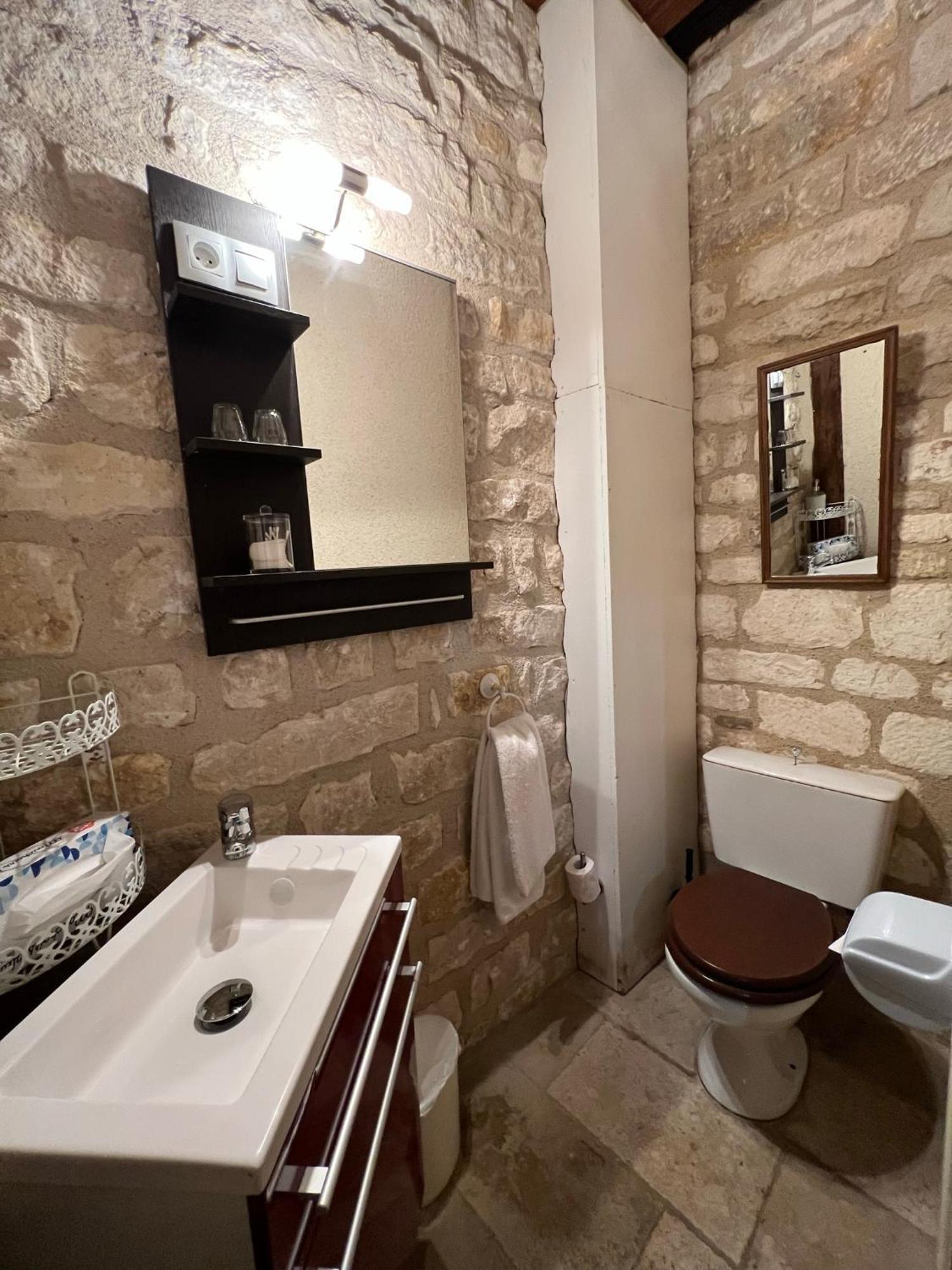 La Maison D'Alienor - Gites De Caractere A Chablis - 89 Exteriör bild